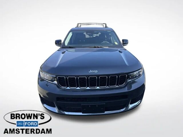 2023 Jeep Grand Cherokee L Limited — photo 1 of 12