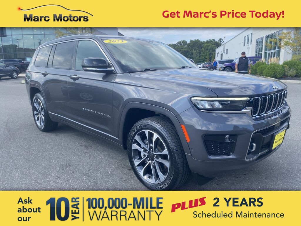 2023 Jeep Grand Cherokee L L Overland — photo 1 of 13