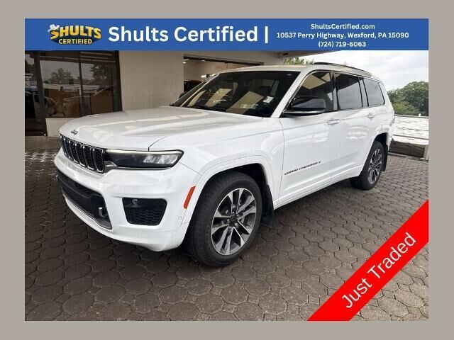 2021 Jeep Grand Cherokee L Overland — photo 1 of 13