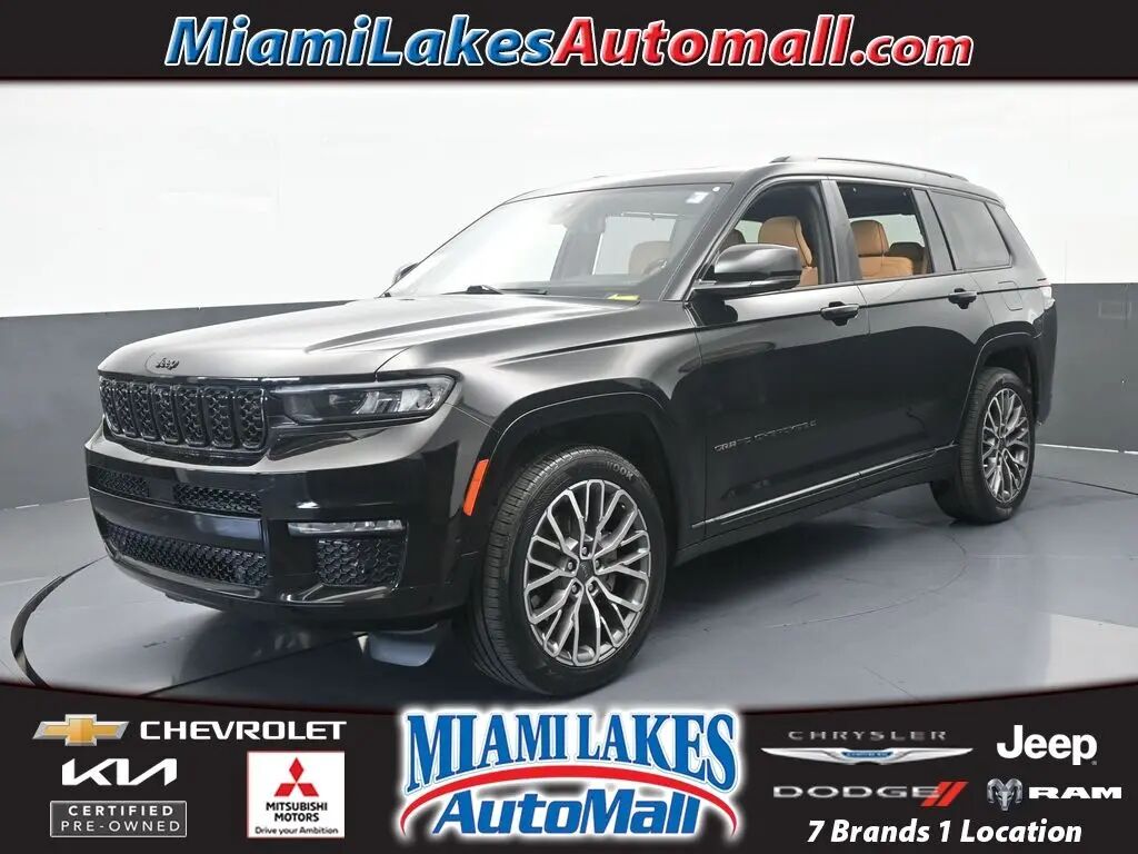 2022 Jeep Grand Cherokee L Summit — photo 1 of 13