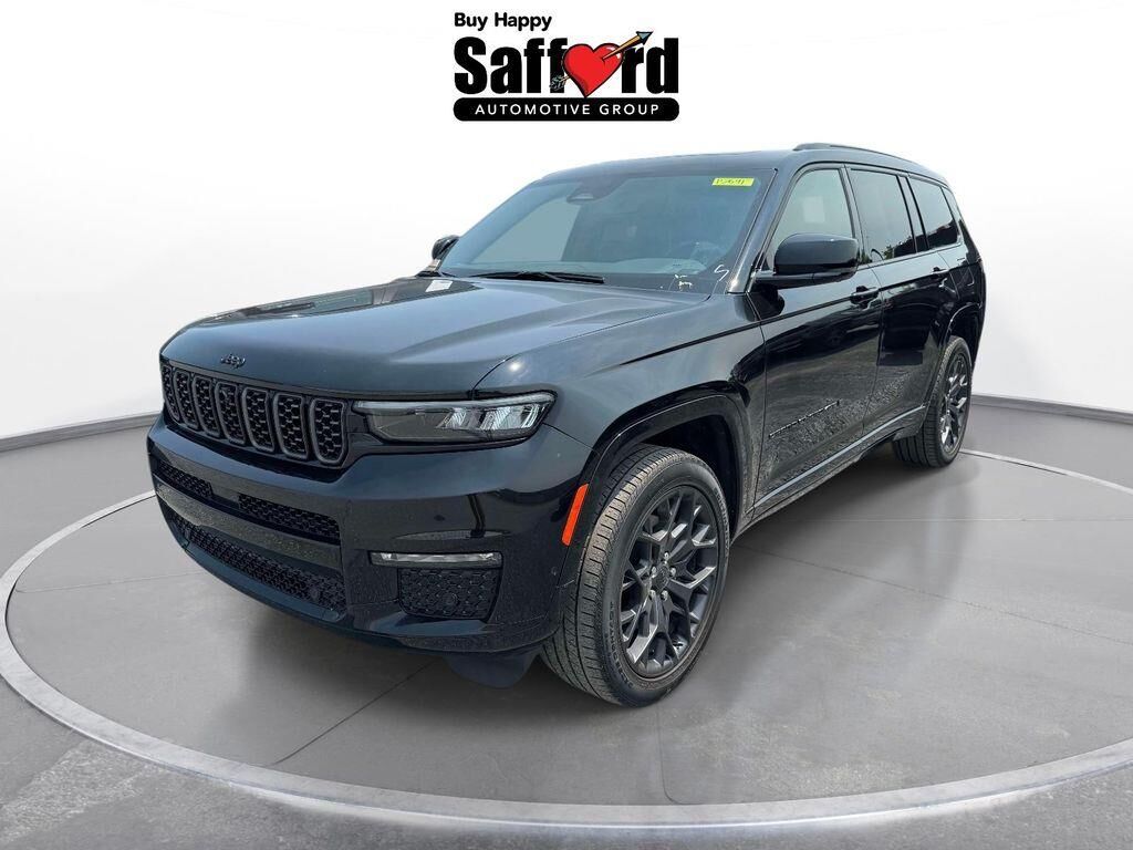 2025 Jeep Grand Cherokee L Summit — photo 1 of 13