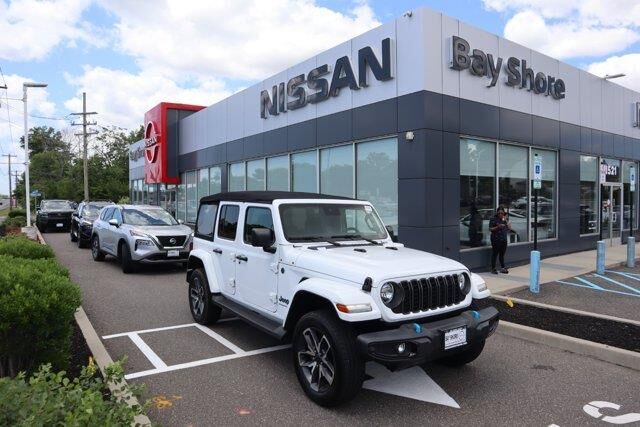 2024 Jeep Wrangler Willys 4xe