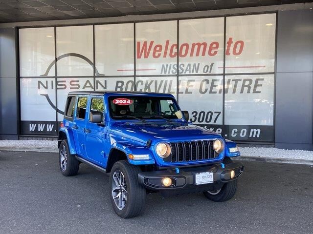 2024 Jeep Wrangler Jeep Beach 4xe