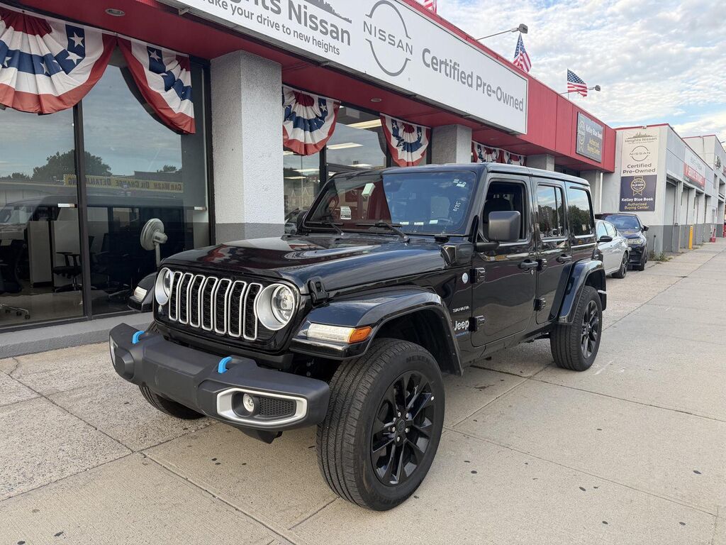 2024 Jeep Wrangler Sahara 4xe — photo 1 of 13