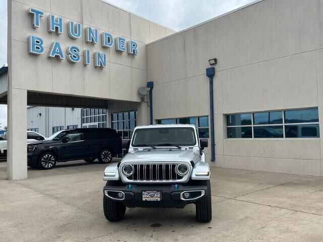 2024 Jeep Wrangler Sahara 4xe