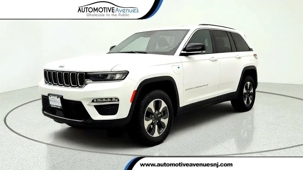 2023 Jeep Grand Cherokee 30th Anniversary 4xe — photo 1 of 13