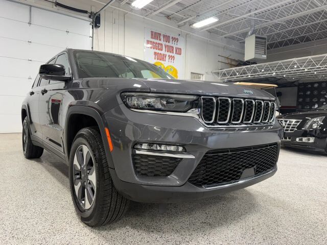 2022 Jeep Grand Cherokee 4xe Sport Utility 4D