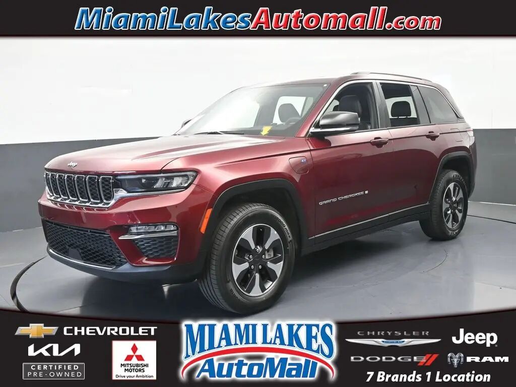 2024 Jeep Grand Cherokee Anniversary Edition 4xe — photo 1 of 13