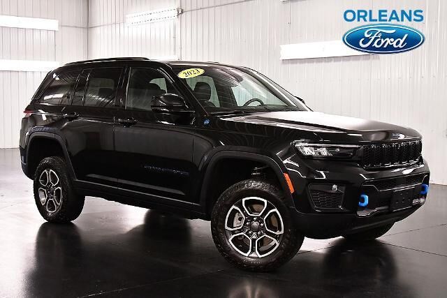 2023 Jeep Grand Cherokee Trailhawk 4xe Carb State Package