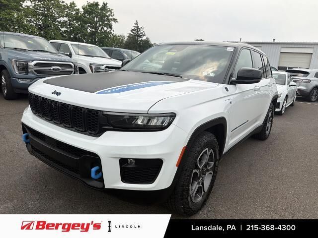 2022 Jeep Grand Cherokee Trailhawk 4xe