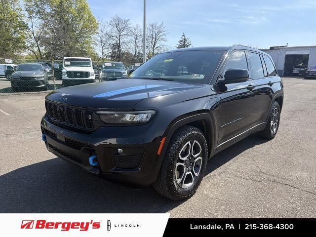 2022 Jeep Grand Cherokee Trailhawk 4xe