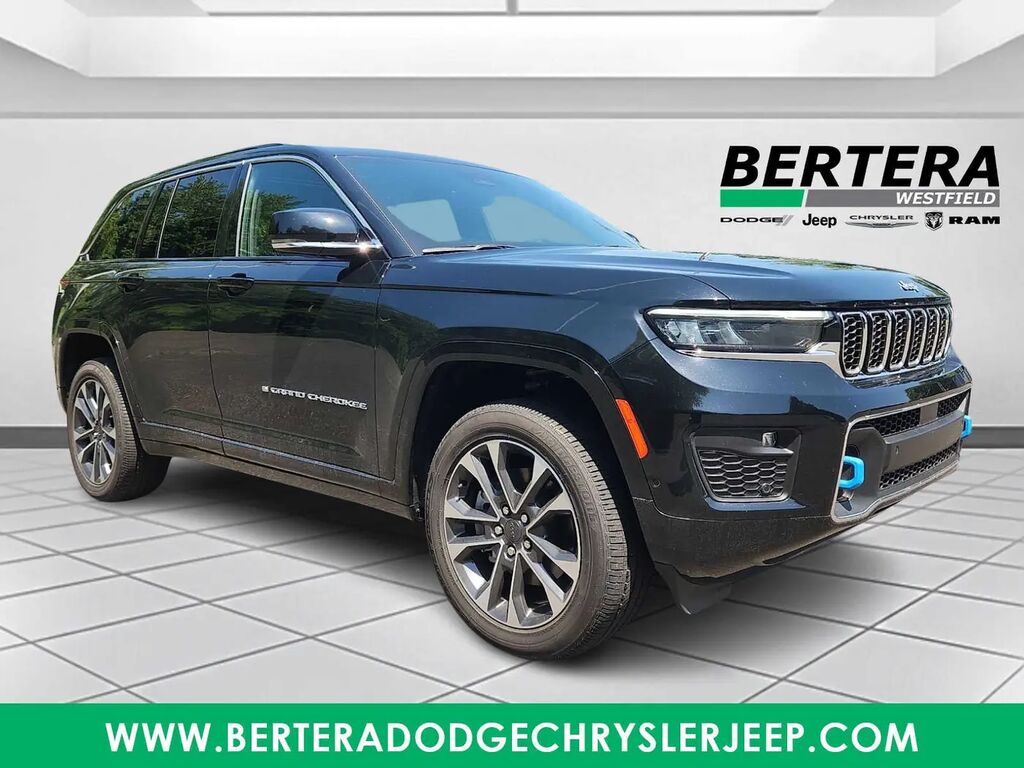 2024 Jeep Grand Cherokee Overland 4xe — photo 1 of 13