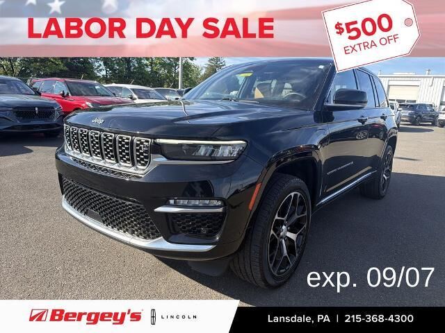 2023 Jeep Grand Cherokee Summit 4xe — photo 1 of 13
