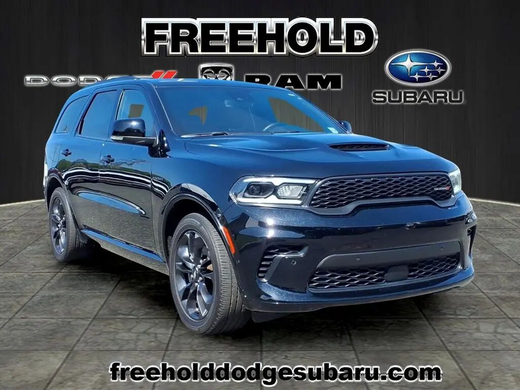 2025 Dodge Durango R/T Plus — photo 1 of 13