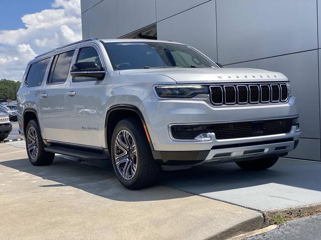 2024 Jeep Wagoneer L Series II — photo 1 of 1