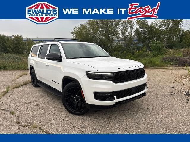 2023 Jeep Wagoneer L Carbide