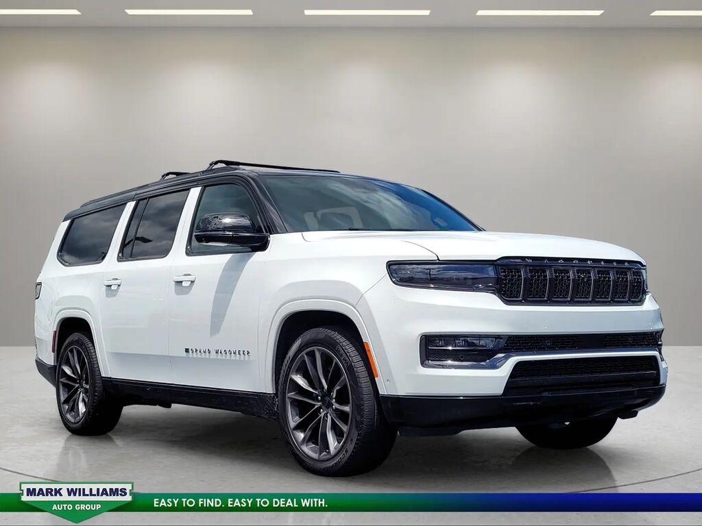 2025 Jeep Grand Wagoneer L Obsidian — photo 1 of 11