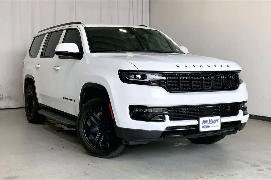 2022 Jeep Wagoneer Series III — photo 1 of 26
