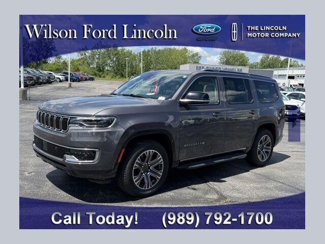 2024 Jeep Wagoneer Base