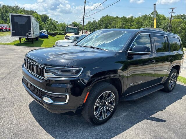 2024 Jeep Wagoneer Base
