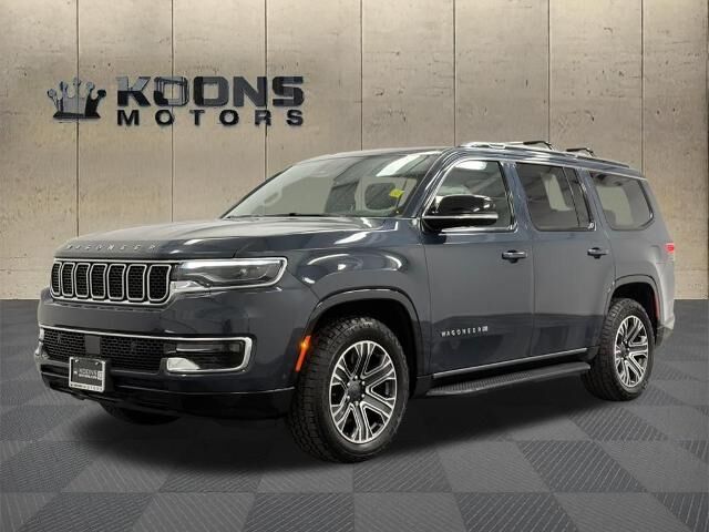 2023 Jeep Wagoneer Base