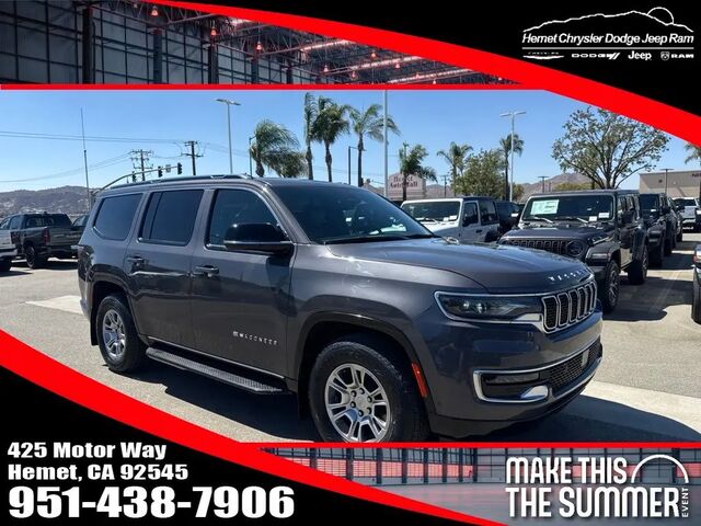 2023 Jeep Wagoneer Base
