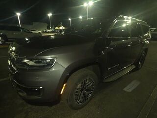 2023 Jeep Wagoneer Base