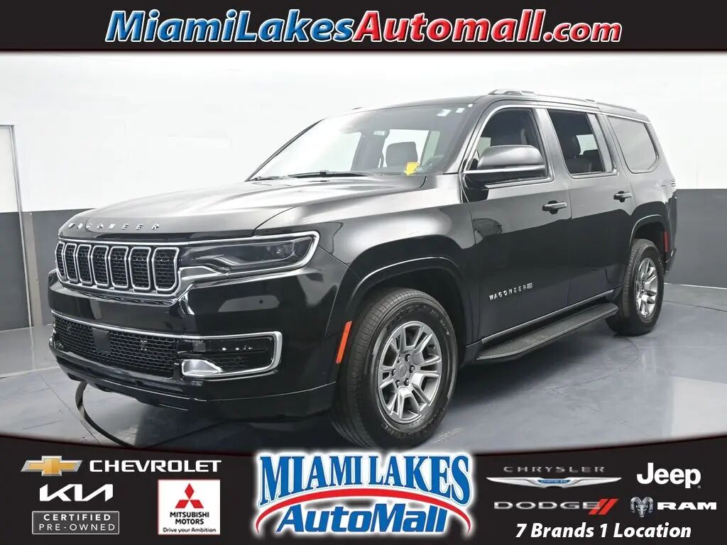 2023 Jeep Wagoneer Base — photo 1 of 13