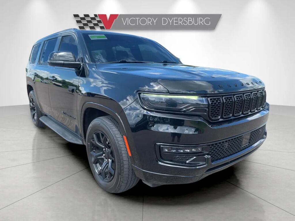2023 Jeep Wagoneer Base — photo 1 of 13