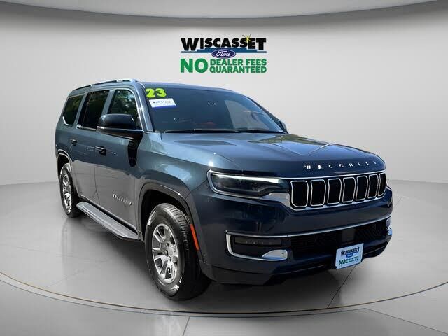 2023 Jeep Wagoneer Base