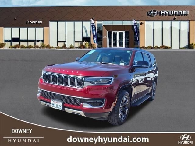 2024 Jeep Wagoneer Series III — photo 1 of 13