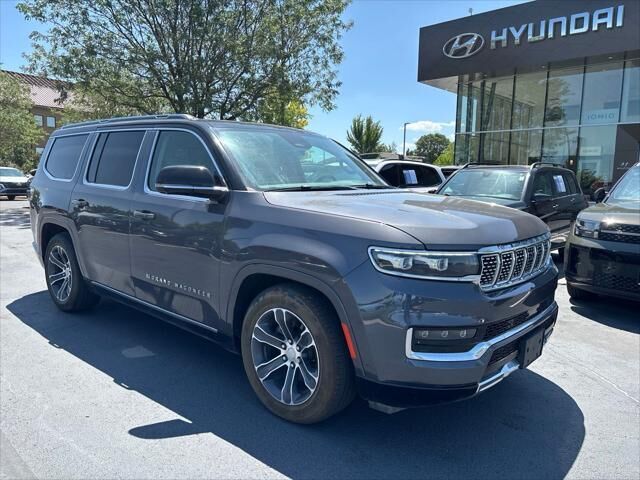 2023 Jeep Grand Wagoneer Base — photo 1 of 5