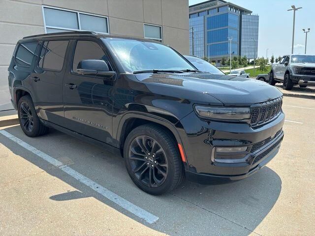 2023 Jeep Grand Wagoneer Series III