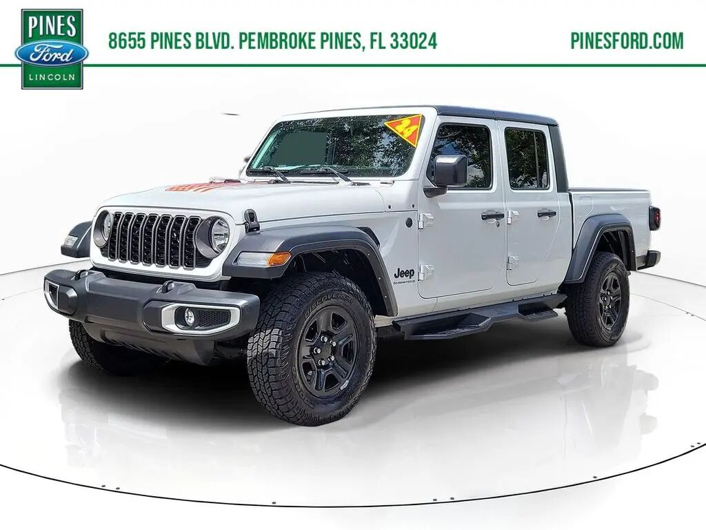2024 Jeep Gladiator Sport — photo 1 of 13