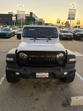 2020 Jeep Gladiator Sport