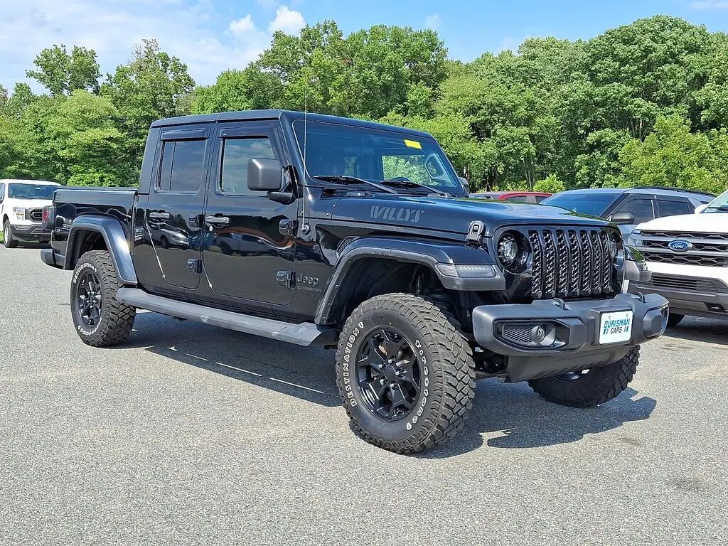 2021 Jeep Gladiator Sport — photo 1 of 13