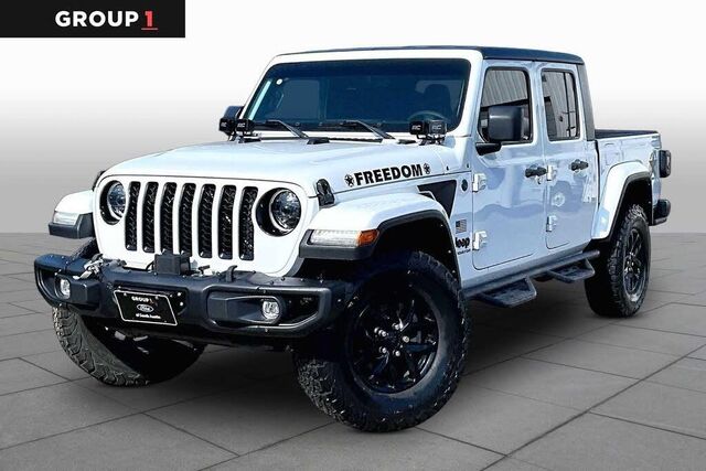 2023 Jeep Gladiator Sport