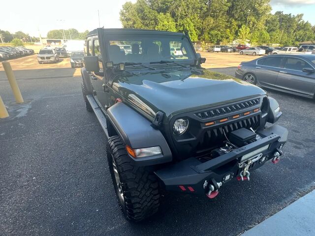 2023 Jeep Gladiator Sport