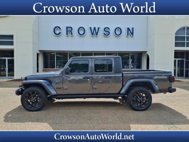 2024 Jeep Gladiator Sport