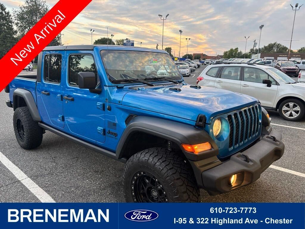 2020 Jeep Gladiator Sport — photo 1 of 1