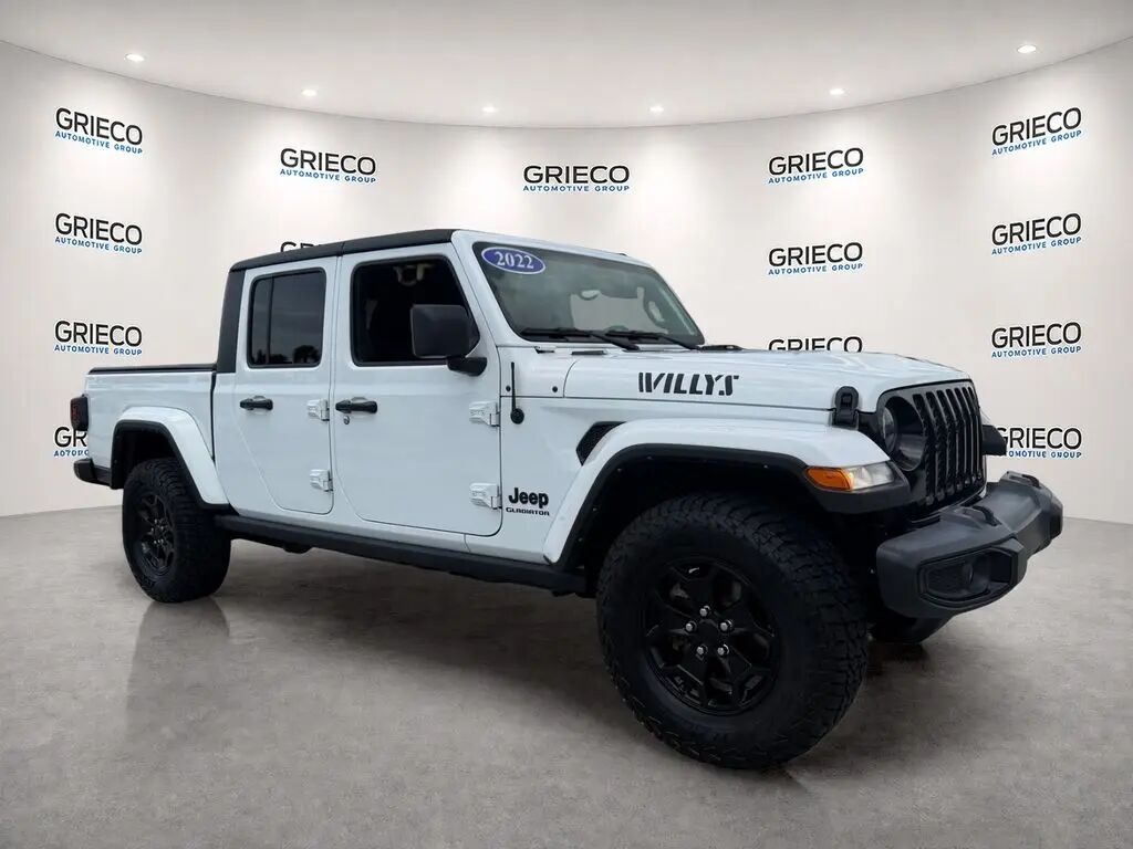 2022 Jeep Gladiator Sport — photo 1 of 13