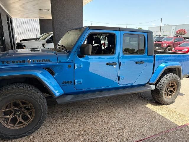 2023 Jeep Gladiator Sport