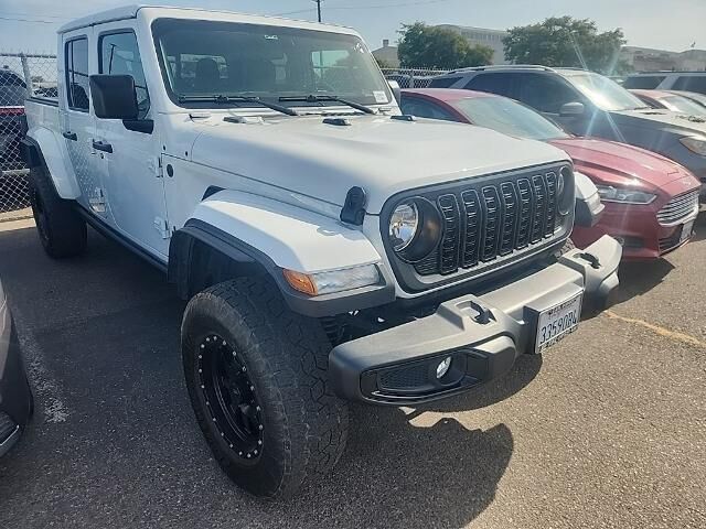 2024 Jeep Gladiator Sport