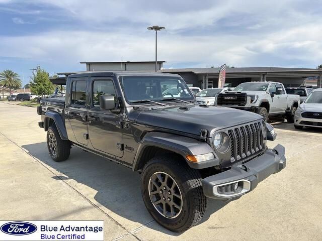 2020 Jeep Gladiator Sport