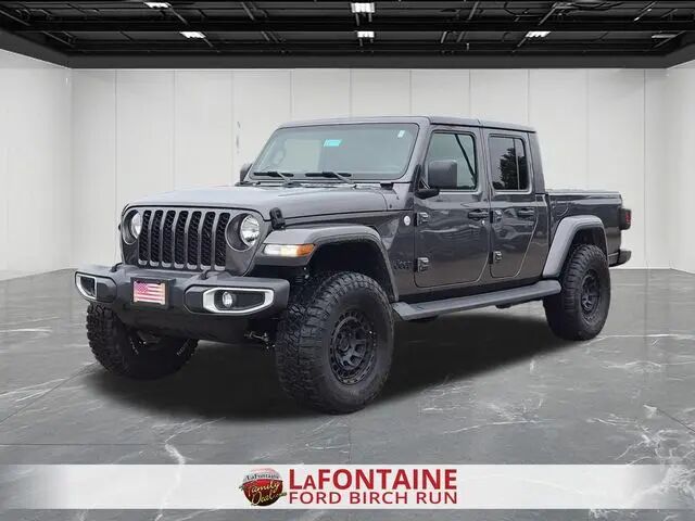 2021 Jeep Gladiator Sport — photo 1 of 13
