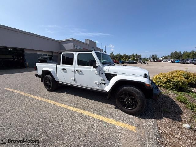 2023 Jeep Gladiator Sport