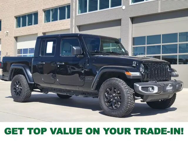 2023 Jeep Gladiator Sport
