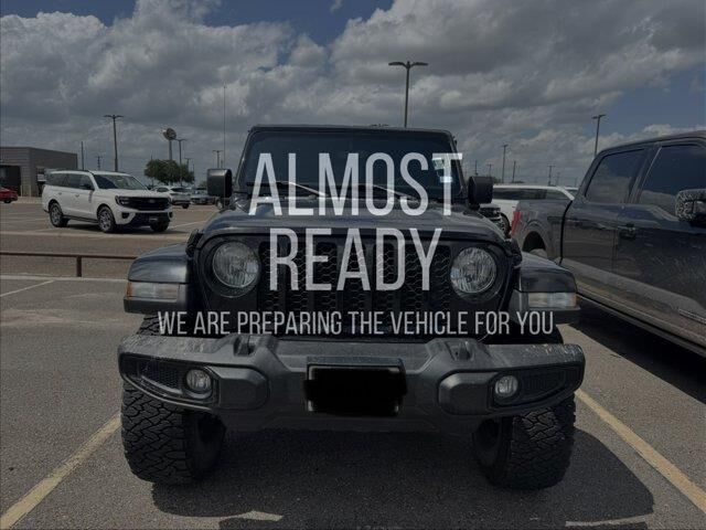 2023 Jeep Gladiator Sport — photo 1 of 1