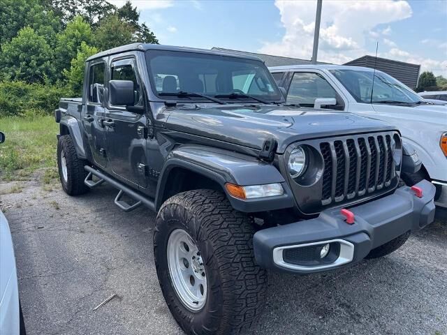2021 Jeep Gladiator Sport