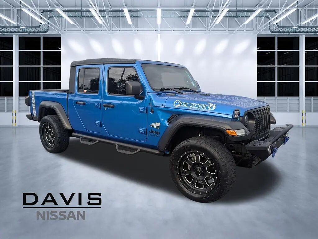 2020 Jeep Gladiator Sport — photo 1 of 13